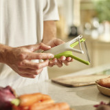 Nest Peel Set Of 2 Peelers by Joseph Joseph