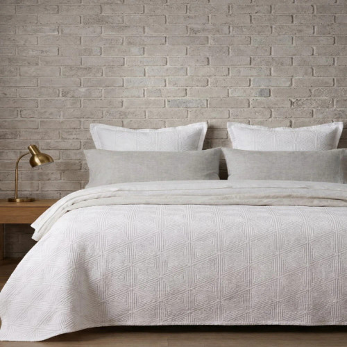 Lauren Bedspread Set by Seneca - White