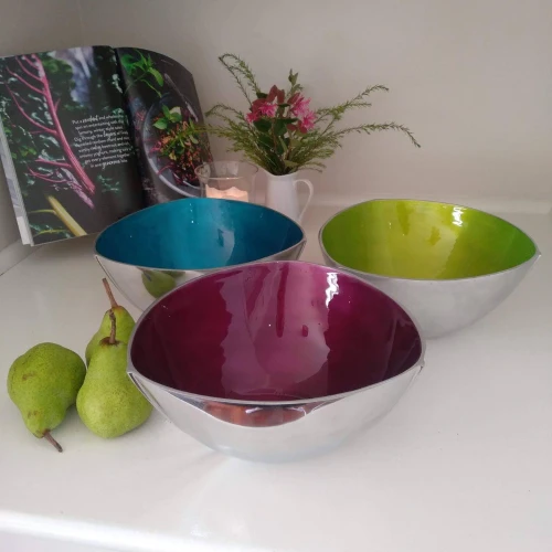 Bowl Triangle Medium by Vanillaware