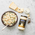 Alfredo sauce with pasta and asparagus