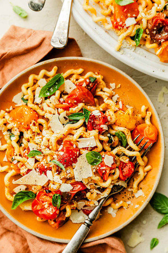 Burst Tomato Pasta