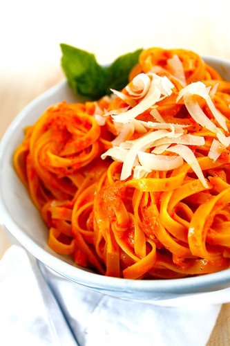 Creamy Roasted Red Pepper Sauce with Egg Pasta Creamy Roasted Red Pepper Sauce with Egg Pasta