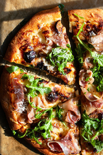 Fig and Prosciutto Pizza