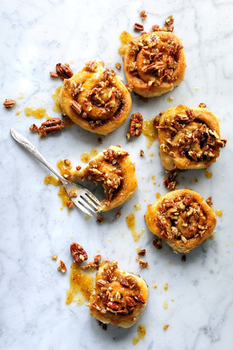 Figgy Pecan Sticky Buns Figgy Pecan Sticky Buns