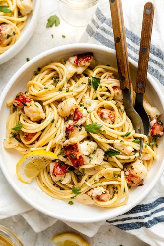 Garlic Butter Lobster Pasta