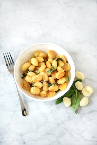 Potato Gnocchi With Sage Butter Sauce Potato Gnocchi With Sage Butter Sauce