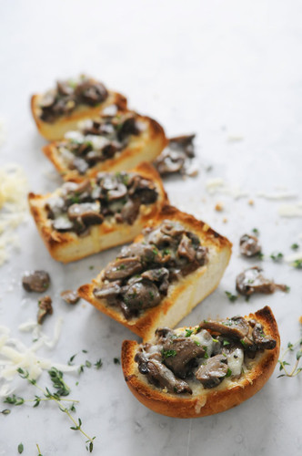 Herbed Mushroom & Cheese Bread