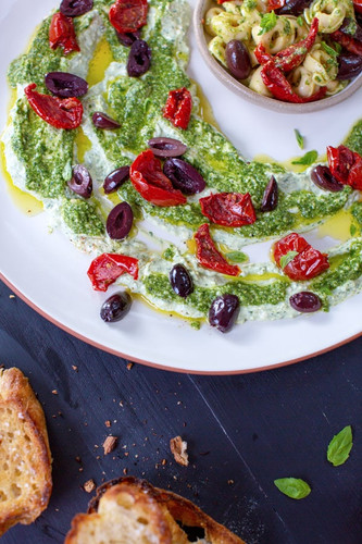 Italian Pesto Tortellini Dip