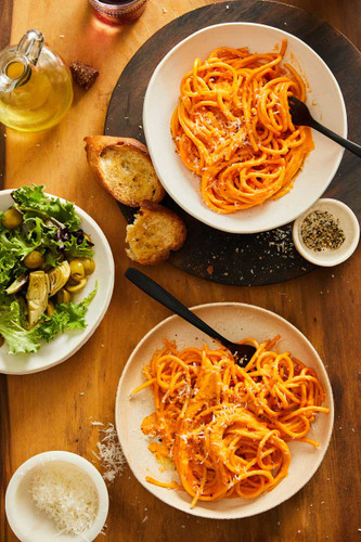 Silky Tomato And Cream Pasta Sauce With Bucatini