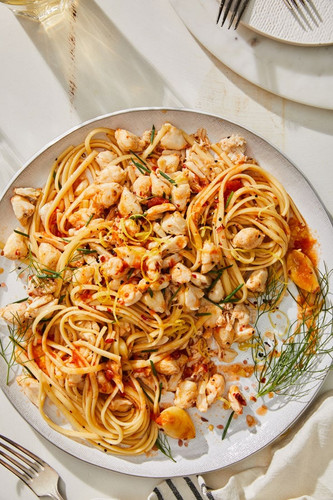 Spicy Crab Pasta with White Wine Sauce Spicy Crab Pasta with White Wine Sauce