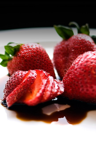 Strawberries with Balsamic Vinegar Strawberries with Balsamic Vinegar