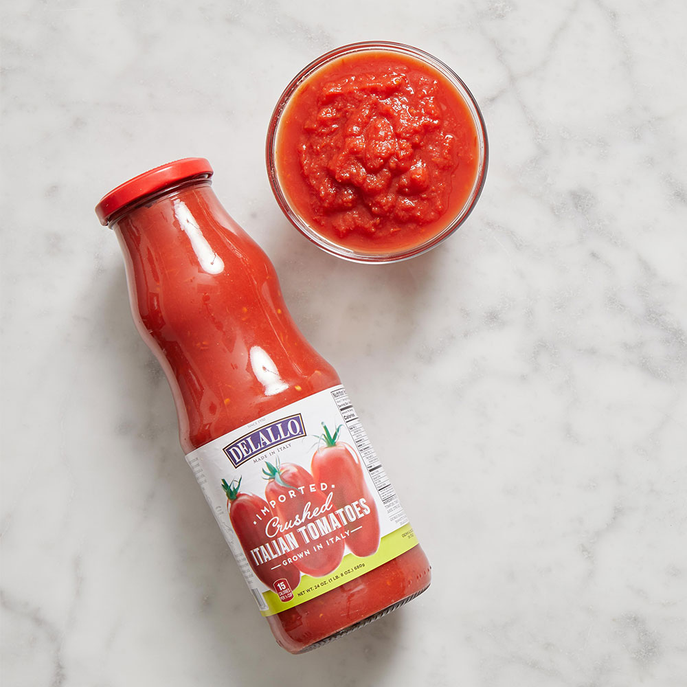 Imported Italian Crushed Tomatoes (24 oz. Jar) DeLallo