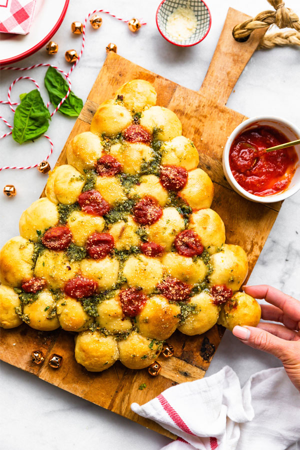 Gluten Free Christmas Tree Pull Apart Bread - DeLallo