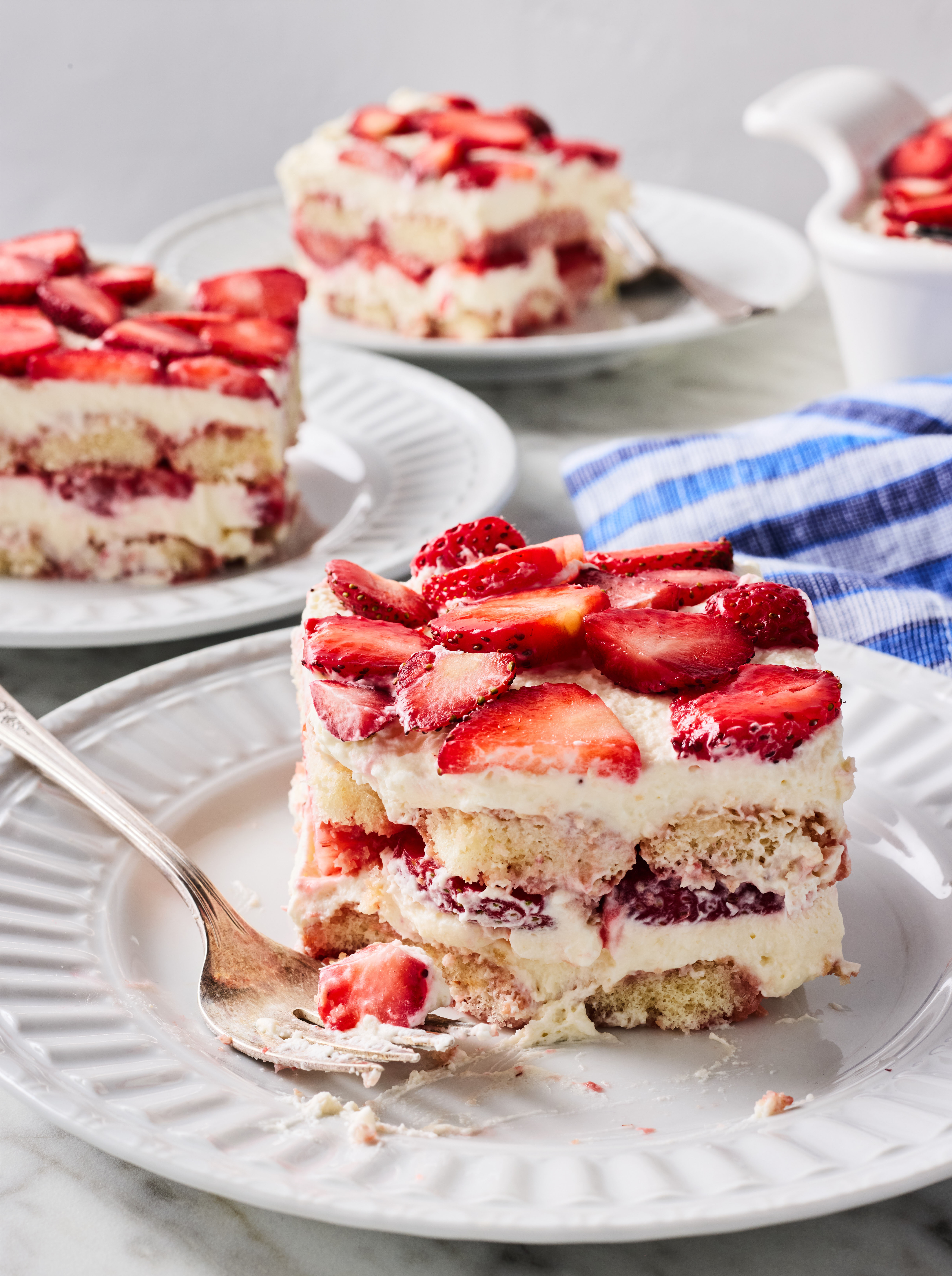 Strawberry Tiramisu - DeLallo