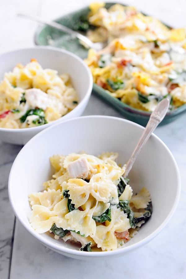 Chicken Bacon Alfredo Pasta With Spinach - DeLallo