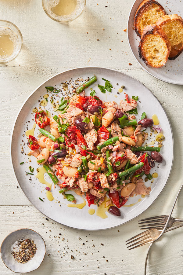 Image of Tuna Salad with Olives and Tomatoes