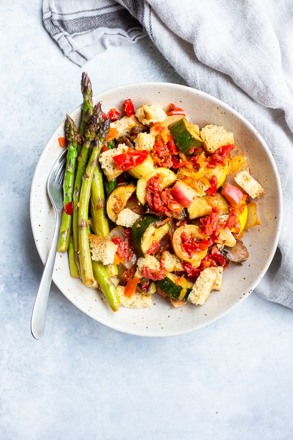 Image of Summer Vegetable Panzanella Salad