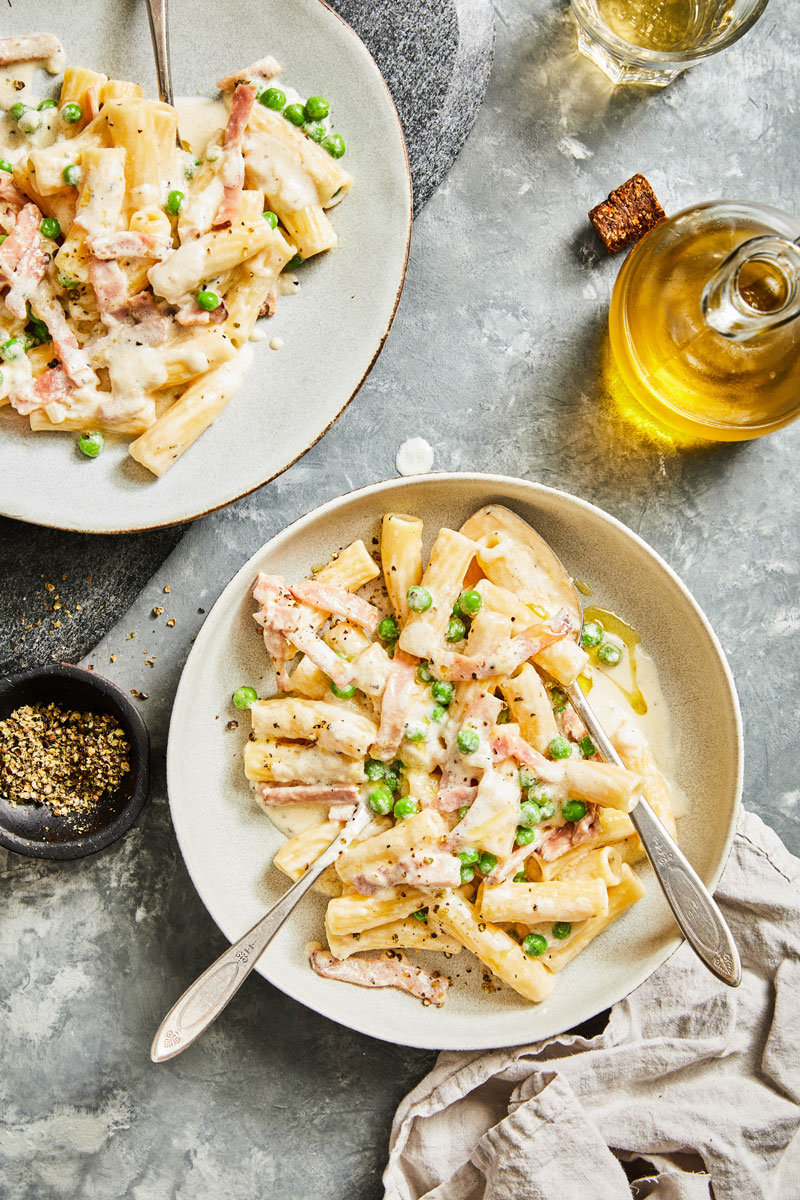 Tortiglioni with Ham & Peas - DeLallo