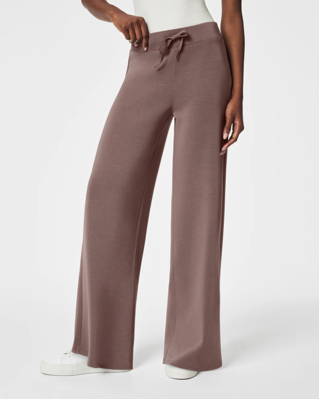 Spanx Airessentials Wide Leg Pant in Butterscotch – Southern Threads  Boutique