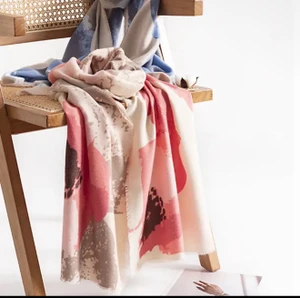 Elegant Winter Scarf: PINK