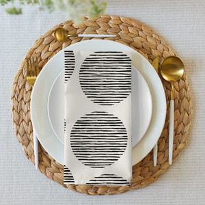 Abstract Modern Circles Cloth napkin set of 4