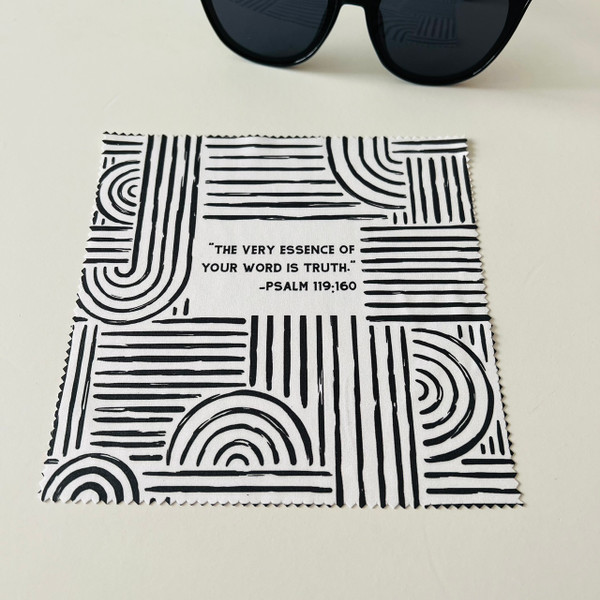 Monochrome Abstract Pattern Yeartext Lens Cloths