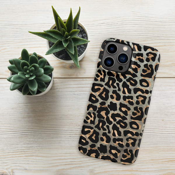 Wild Snow Leopard Snap case for iPhone®
