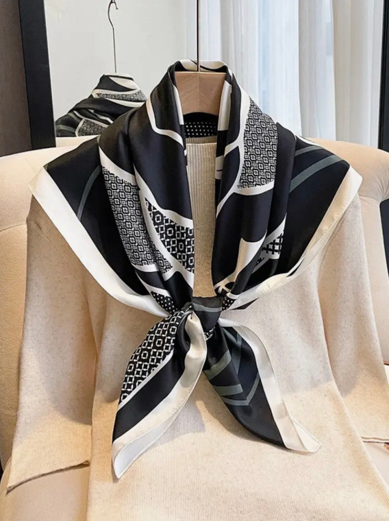Scarvii - Graphic Rose Pattern Square Scarf: Black