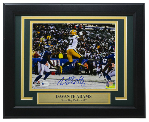 Davante Adams Signed Framed 8x10 Green Bay Packers Catch Photo BAS ITP