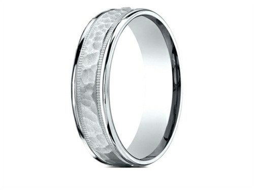 Finejewelers 18 Karat Gold 6mm Comfort-fit Hammered Center High Polish Round Edge Carved Design Band - CF15630918KD4