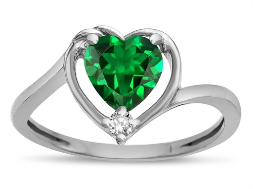 Star K Simulated Emerald Heart Bypass Love Knot Promise Ring - 316189W9