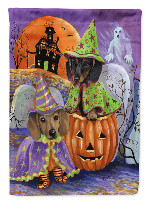 Caroline's Treasures PPP3082GF Dachshund Halloween Haunted House Flag Garden Size , Small, multicolor