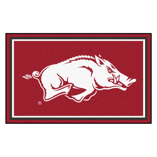 3.6' x 5.9' Red and White NCAA University of Arkansas Razorbacks Ultra Plush Area Rug