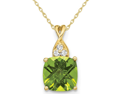 1.89 (ctw) Cushion-Cut Peridot Pendant Necklace in 10K Yellow Gold with Chain