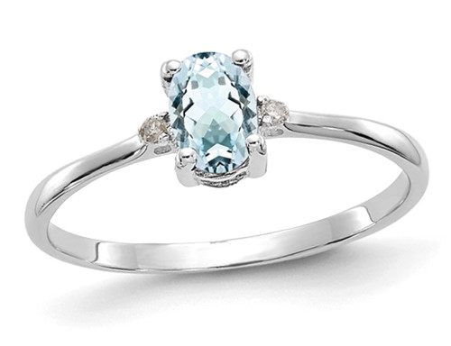 2/5 Carat (ctw) Oval-Cut Aquamarine Ring in 14K White Gold - 08QGG0216W-7