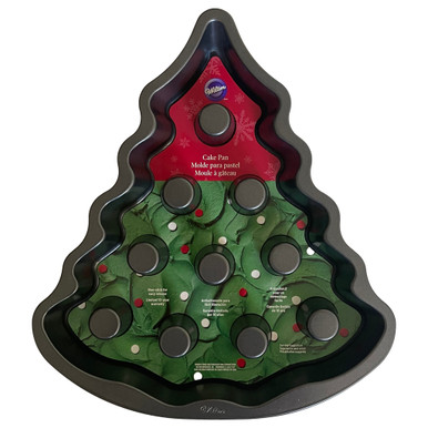 Wilton Christmas Tree Shaped Holiday Cake Pan, Fluted Baking Pan