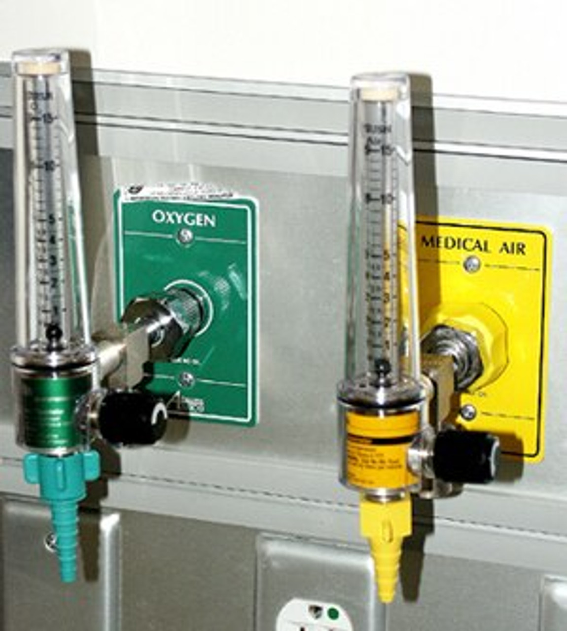 Brass Oxygen Flowmeter 015 LPM (Chemetron) Live Action Safety