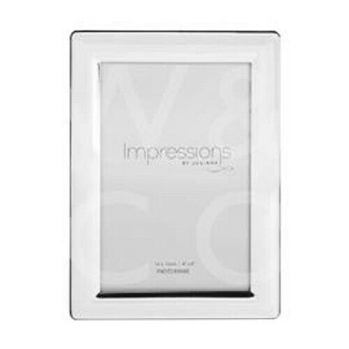 Silver Plated 4" x 6" Curved Edge  Photo Frame