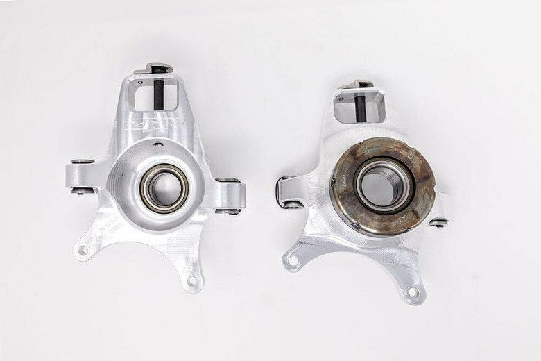 Can-Am Maverick X3 7075 Capped Double Shear Rear Knuckle Set of 2