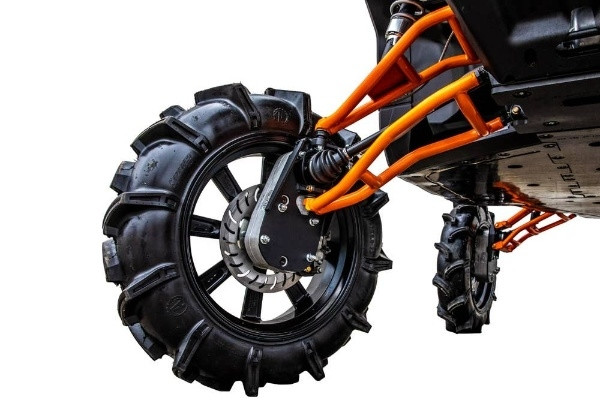 Can-Am Defender 8