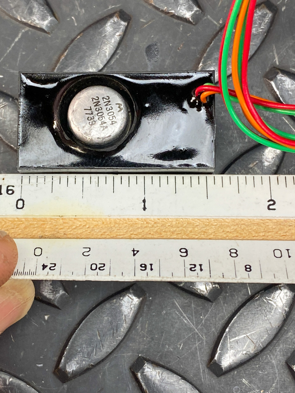 motorola-2n3054a-silicon-npn-high-power-transistor-in-epoxy-potting