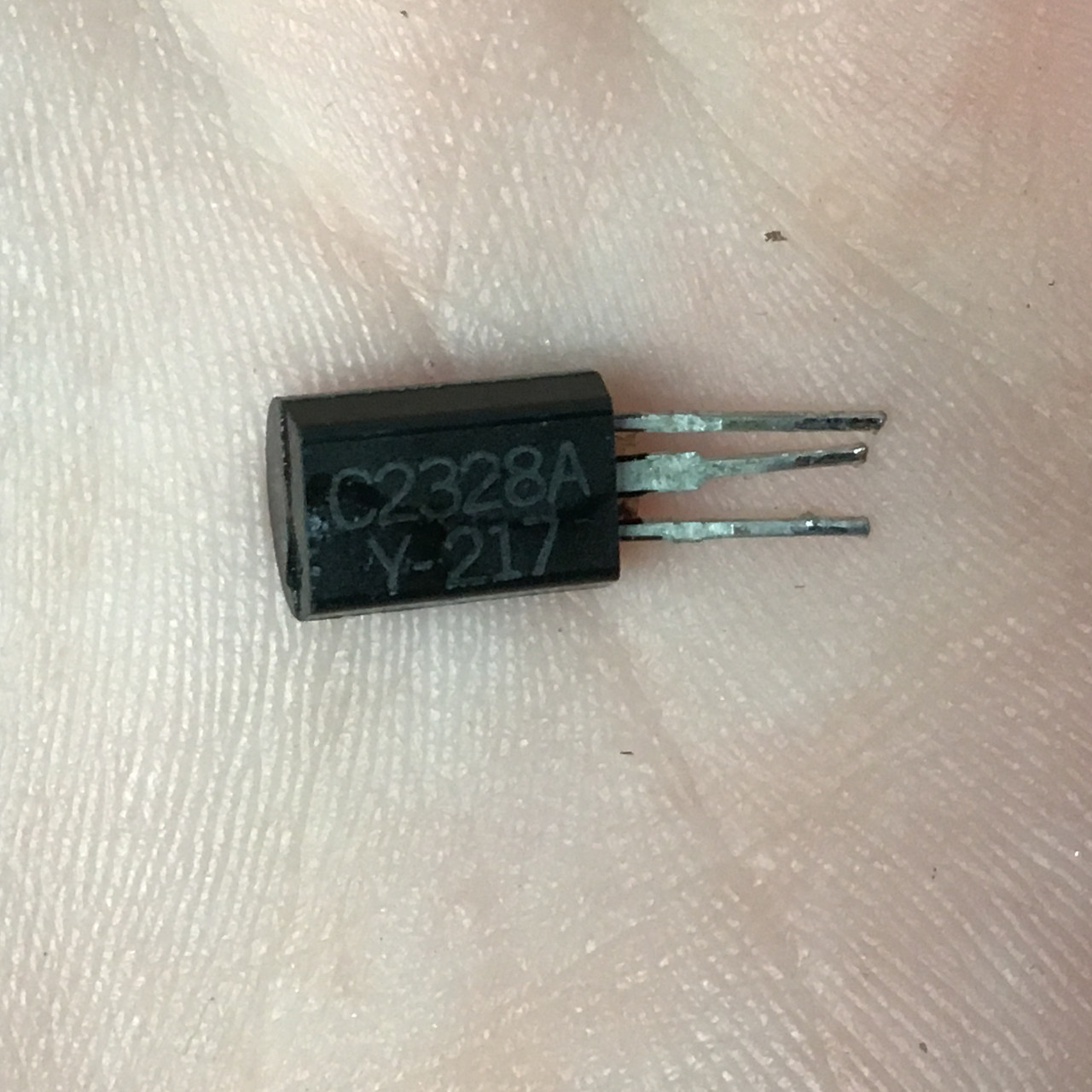 Unisonic C2328A Technologies NPN Silicon Epitaxial 1W Transistor Y19628