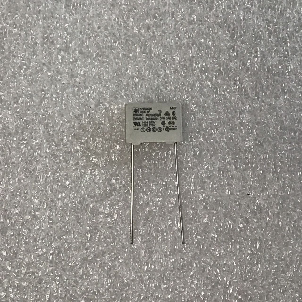 0.022uF 250V Correction Capacitor, ISKRA KNB2520 - Y19270