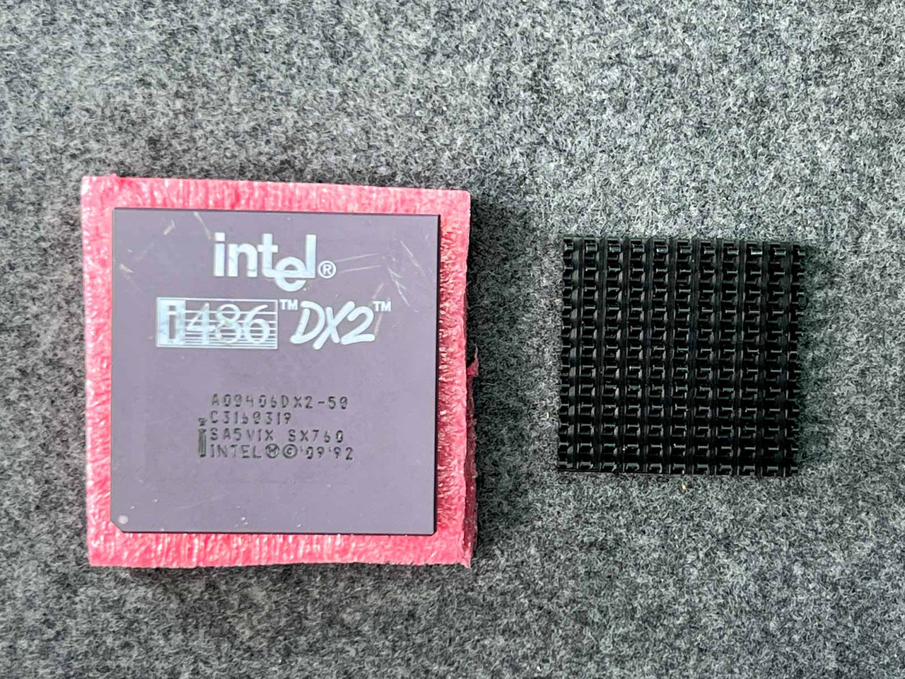 Intel i486 DX2 CPU with Heatsink, A80486DX2-50, SX768 - W22003 - PartsMine