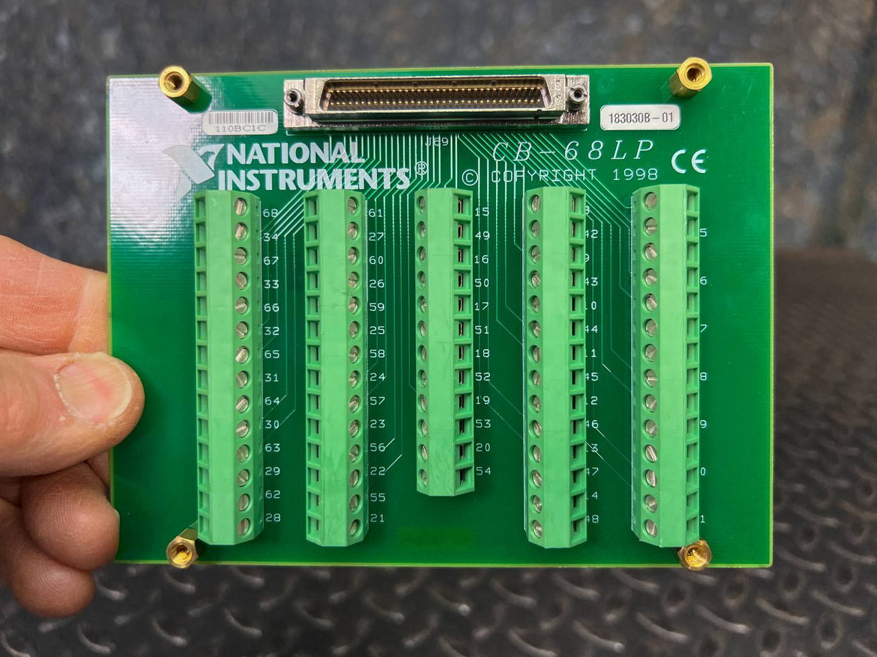 中古 National Instruments CONNECTOR O (AI0-15) NI PCI-6251 M SERIES MULTIFUNCTION DAQ DEVICE(CARR50905B043) NI BNC-2120 (Shield Connector Block for 68-Pin M Series, S Series