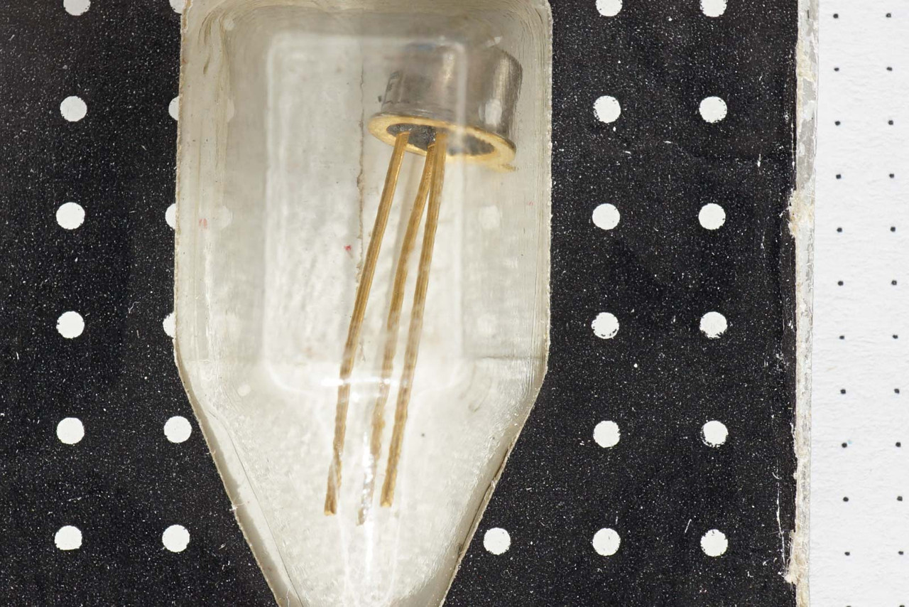 Lot De 2 Transistors BFY39 NPN - Broches Dorées - 25V / 0,1A - Neufs D'origine (NOS)