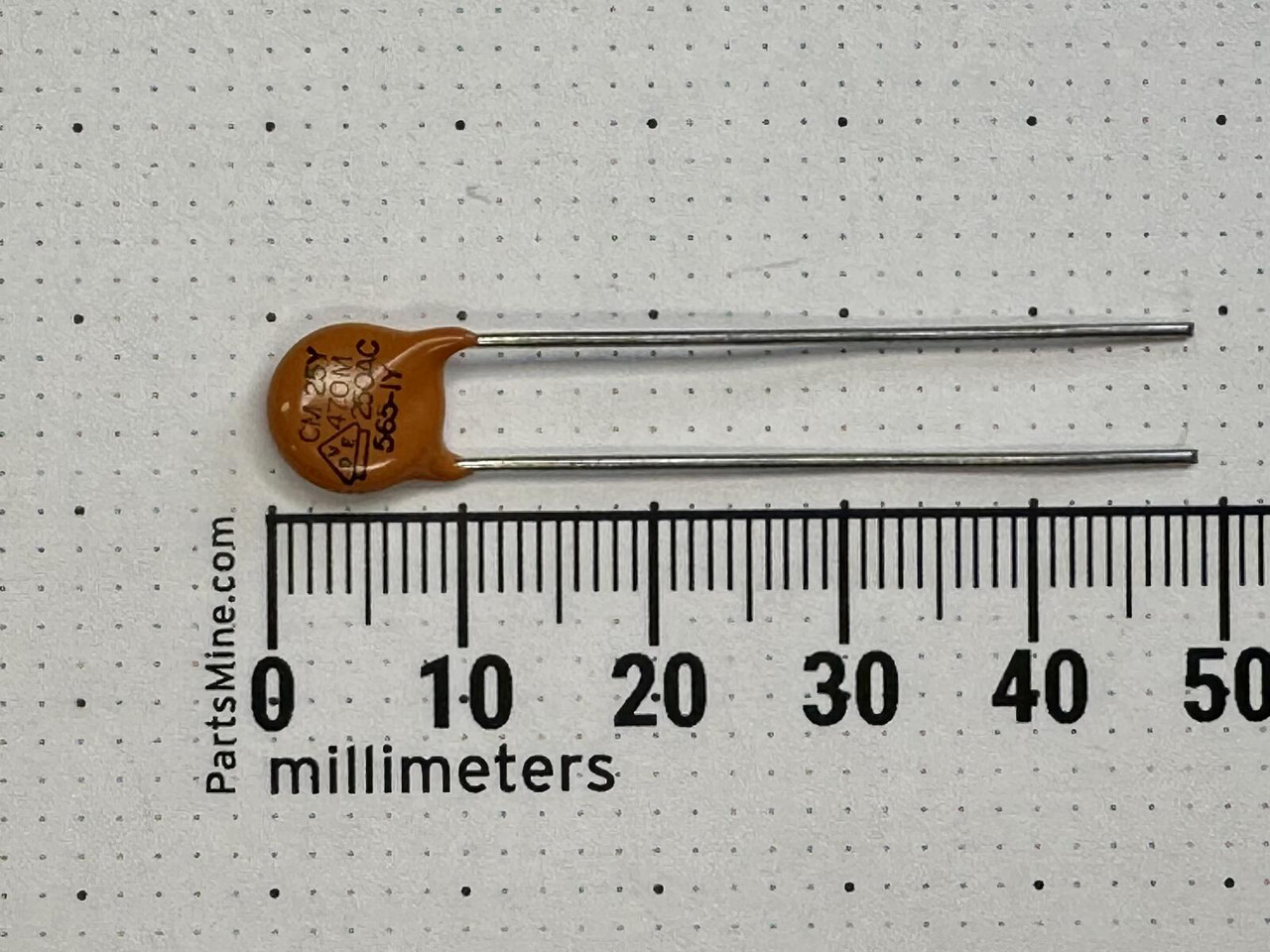 Vishay Cera-Mite 470M Ceramic Disk Capacitor, 47pF 250VAC - Y19273