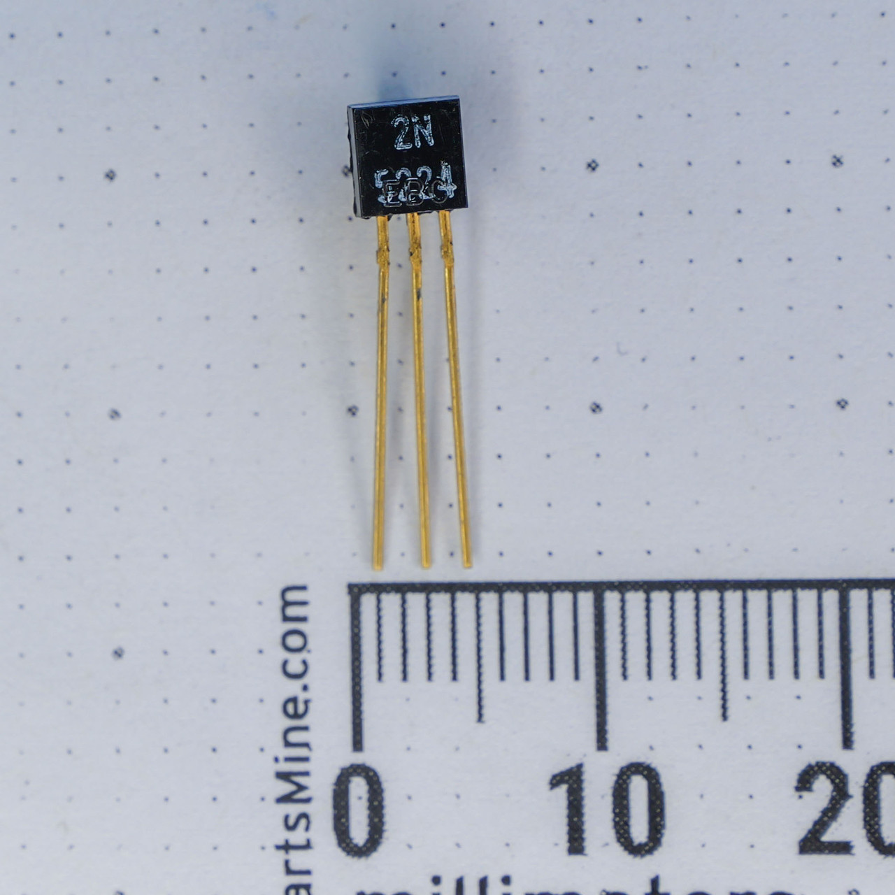 Transistor Gold Vintage 2N5224 Gold-Lead NPN Small-Signal Transistor