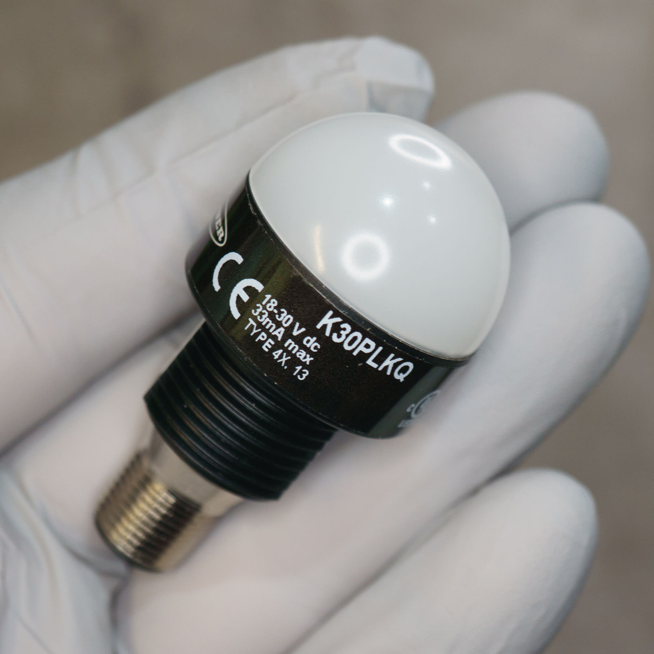 K30PLKQ IO-Link RGB Indicator 30mm Banner Engineering