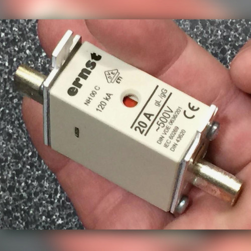 ernst NH 00 C fuse link marked 20 A gL/gG ~500V 120 kA, held in hand